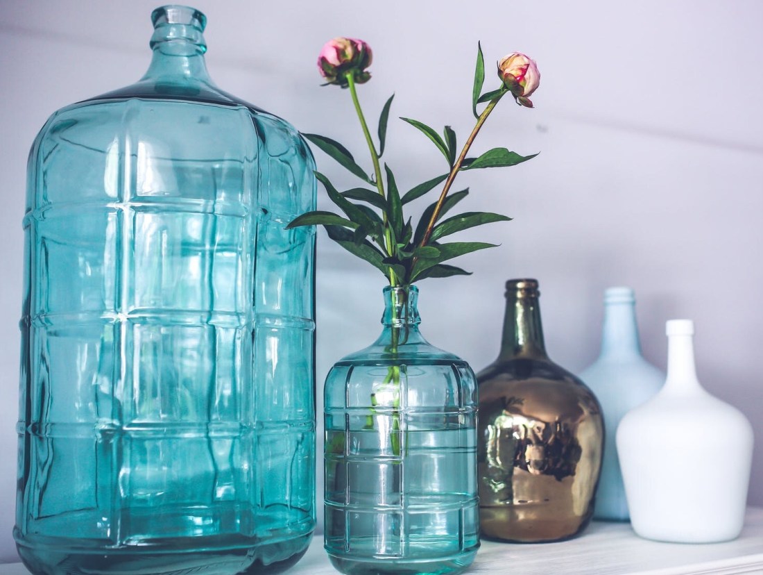 blue-glass-flower-decoration-1